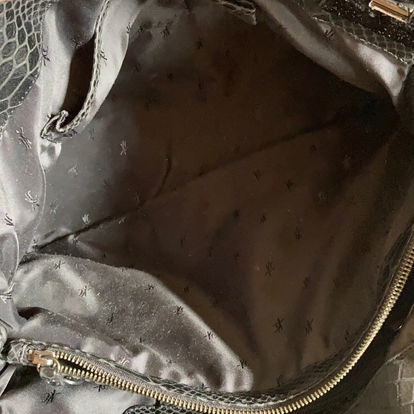 Y2K Black Snake Tote XL - Picture 16 of 16